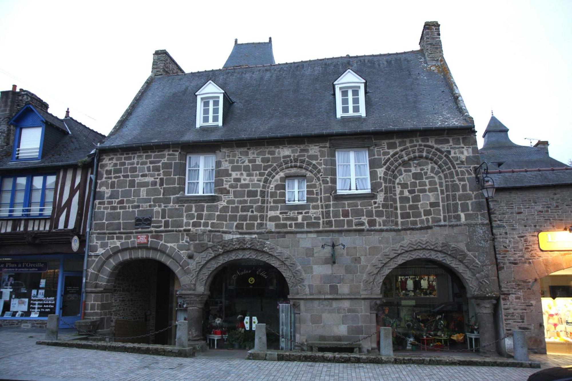 Hotel De La Gare Dol-de-Bretagne Eksteriør billede