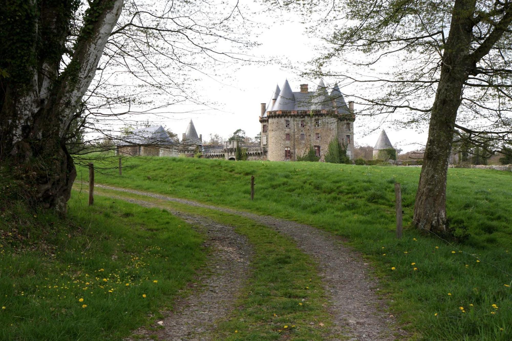 Hotel De La Gare Dol-de-Bretagne Eksteriør billede